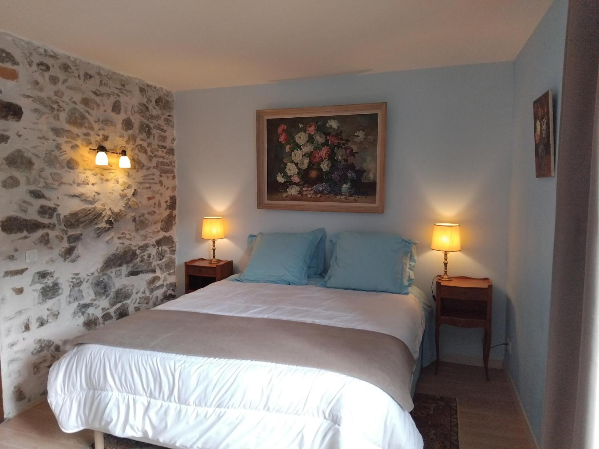 Sundrenched Relais De Poste In Serdinya Exterior foto